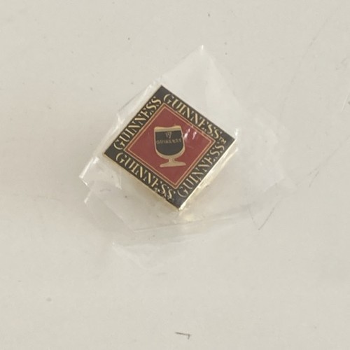 Guinness brewery pin - brewery, badge
