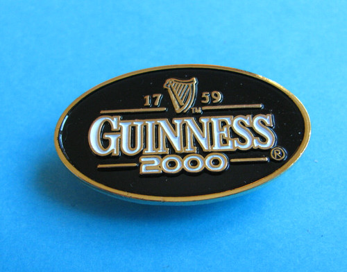 Guinness 2000 pin badge vgc - pin, badge.