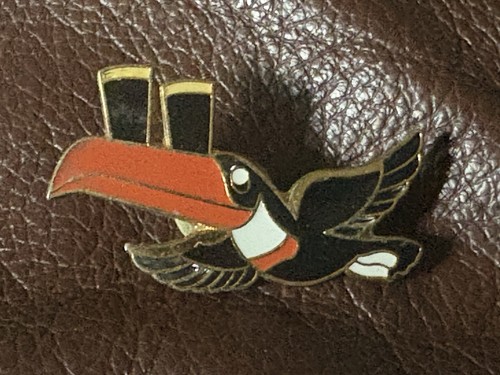 Guinness toucan badge - guinness,