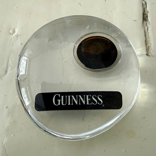 Guinness stout magnetic - guinness, badge