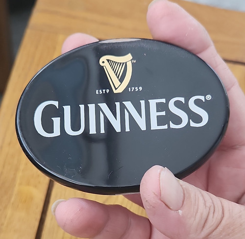 Guinness oval pump badge - pump,